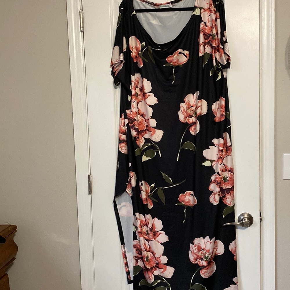 Plus size floral dress